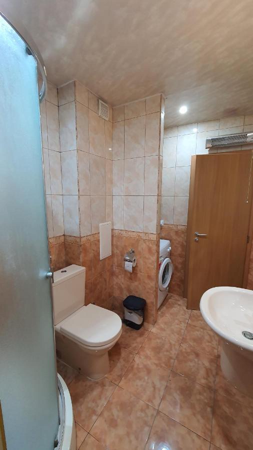 Minimalistic 1Br Flat With A Parking Spot Appartement Varna Buitenkant foto